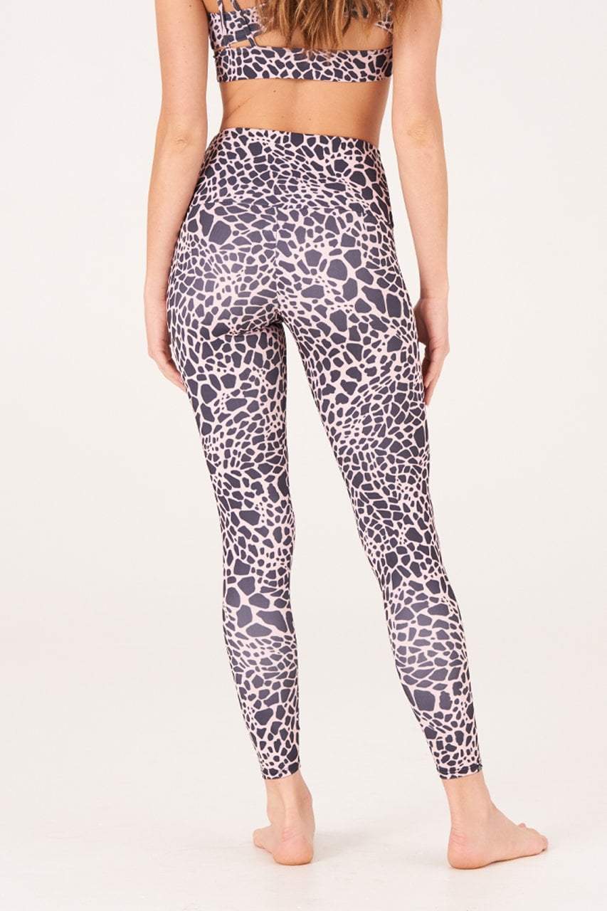 Onzie Leggings High Rise Midi Legging - Rose Giraffe